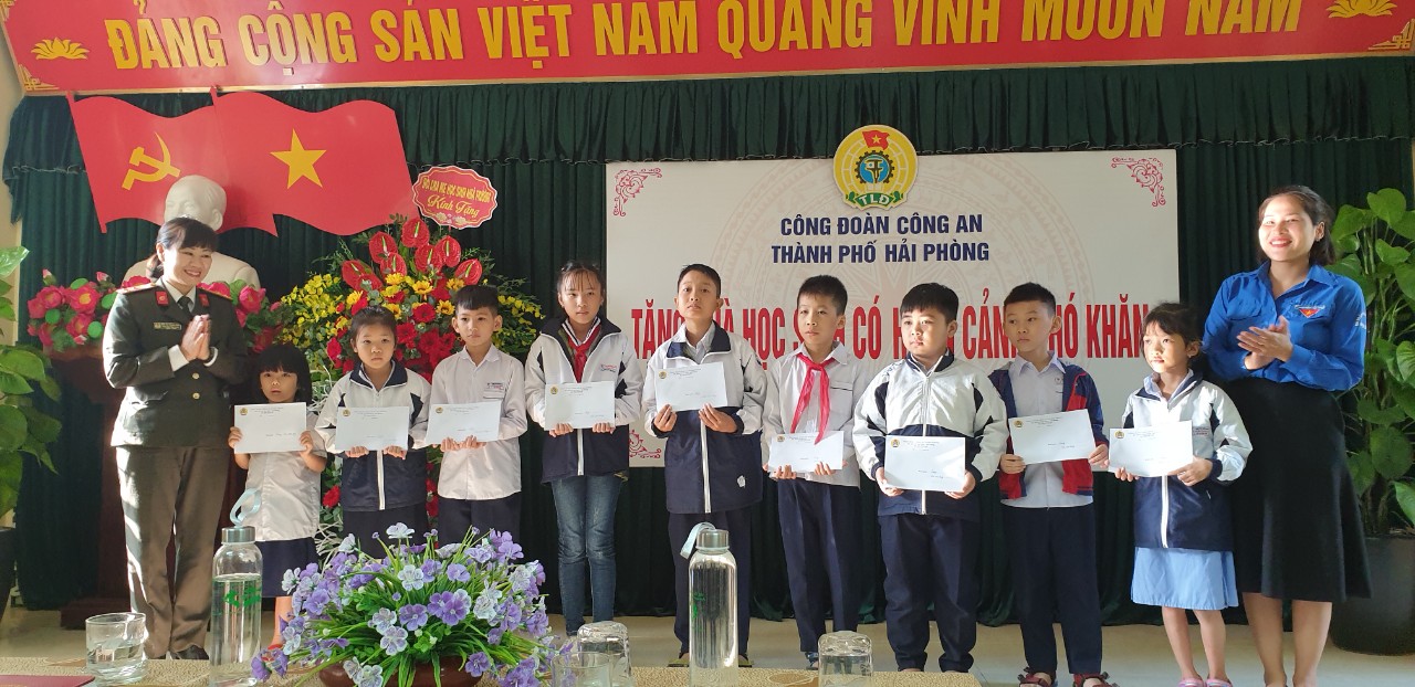 Tập huấn công tác công đoàn năm 2020 tại huyện đảo Cát Hải